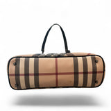 947 Burberry Pre owned Authentic with COA