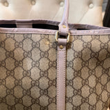 942 Gucci Pre owned Authentic with COA