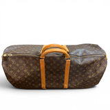 854 Pre-owned Authentic travel bag with COA