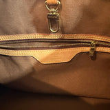 850 Pre-owned Authentic Bag with COA